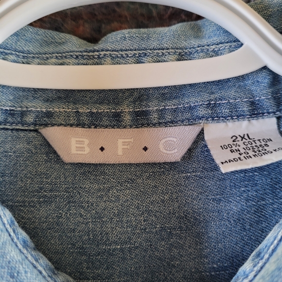 Jim Beam denim long sleeve shirt. - Picture 7 of 12